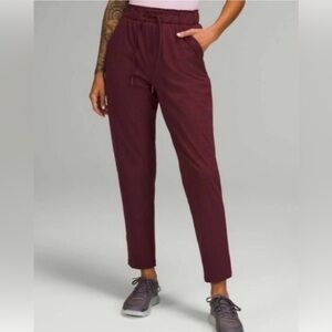 Lululemon Stretch High Rise 7/8 Length Pant 25" Red Merlot Paperbag Waist Size 4